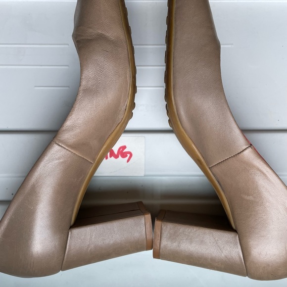 Aquaitalia tan leather pumps size 7.5 in very used condition (sold as-is!!!) - Picture 3 of 10